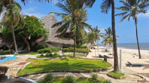 Kaleb's Serviced Beachfront Villa